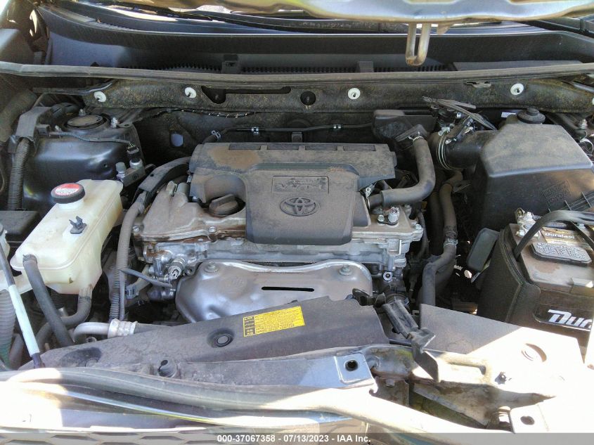 2015 TOYOTA RAV4 LE - JTMZFREV6FD053608