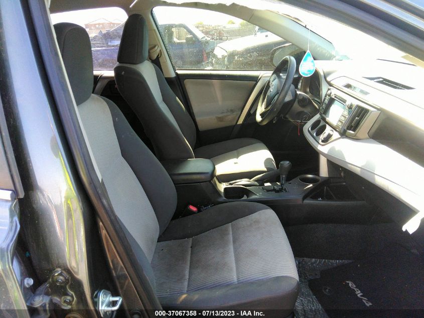 2015 TOYOTA RAV4 LE - JTMZFREV6FD053608