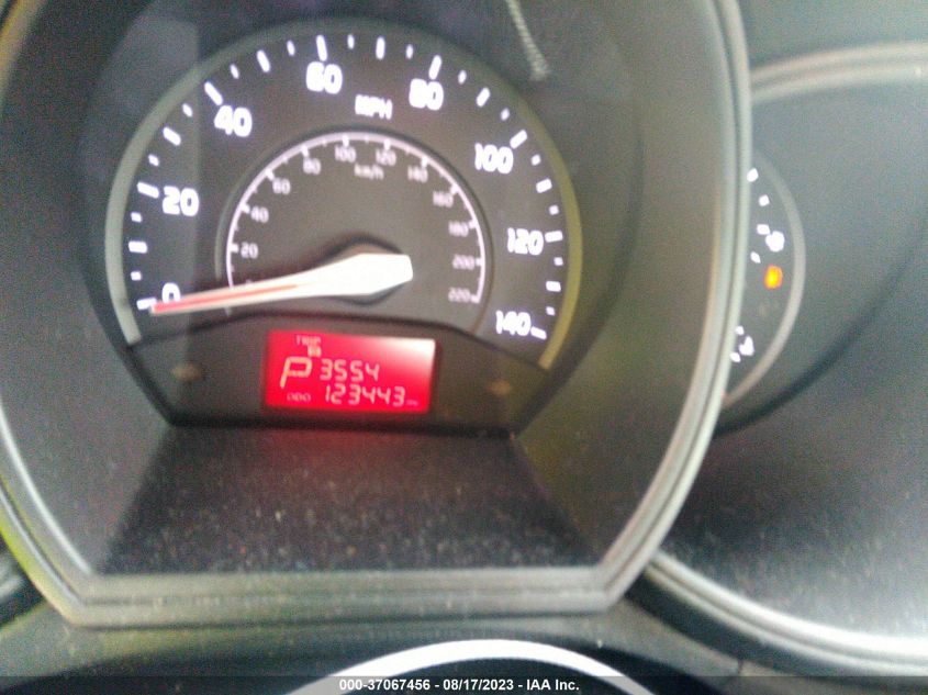 2014 KIA RIO LX - KNADM5A31E6356082