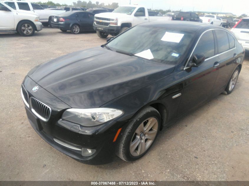 2013 BMW 5 SERIES 528I - WBAXG5C50DDY35932