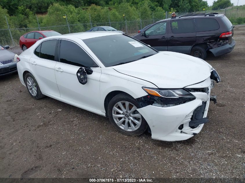 2018 TOYOTA CAMRY LE/SE/XLE/L - JTNB11HK3J3011524