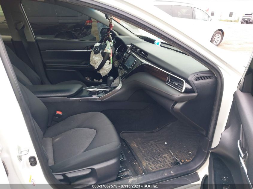 2018 TOYOTA CAMRY LE/SE/XLE/L - JTNB11HK3J3011524