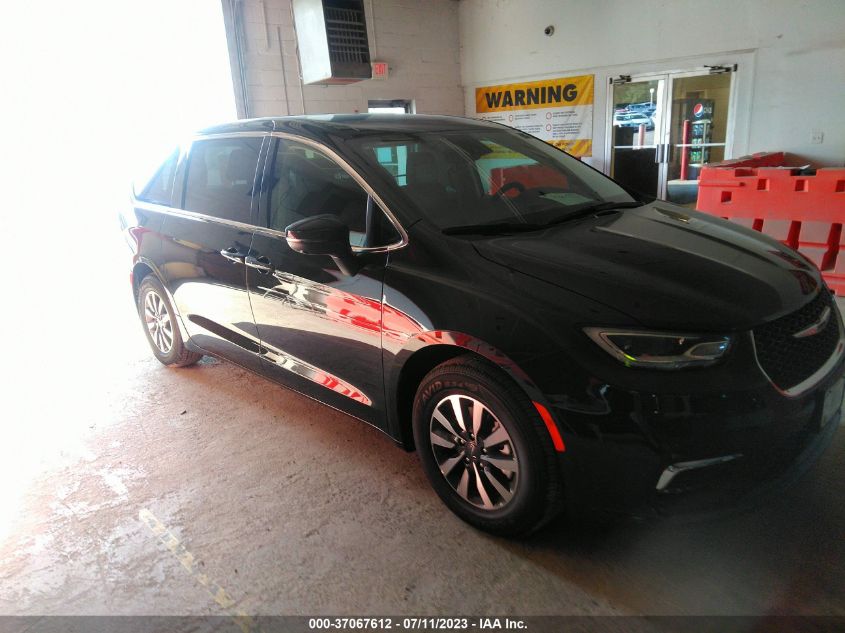 2023 CHRYSLER PACIFICA HYBRID TOURING L - 2C4RC1L76PR518191