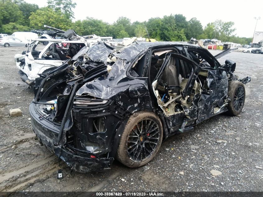 2023 PORSCHE CAYENNE GTS - WP1AG2AY3PDA18588