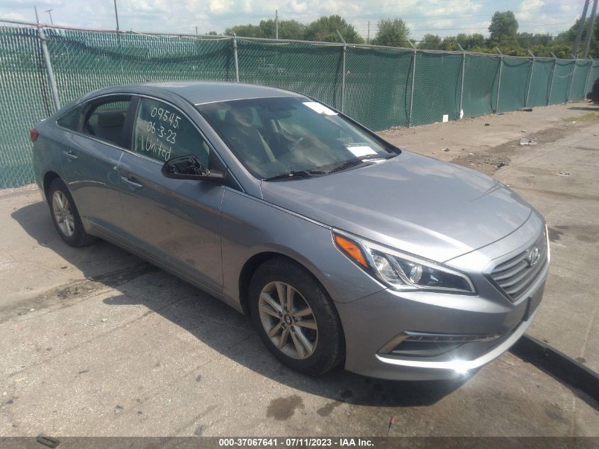 2015 HYUNDAI SONATA 2.4L SE - 5NPE24AF0FH004989