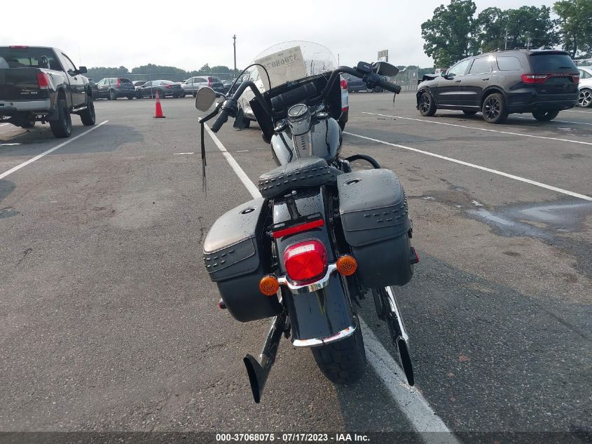 2019 HARLEY-DAVIDSON FLHCS - 1HD1YBK26KB030715
