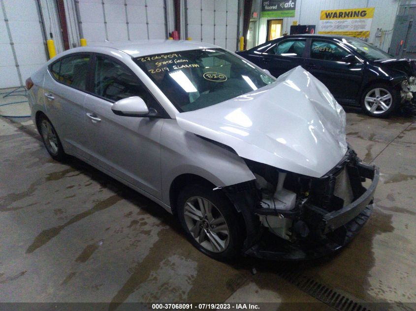 2019 HYUNDAI ELANTRA SEL - KMHD84LF7KU738029