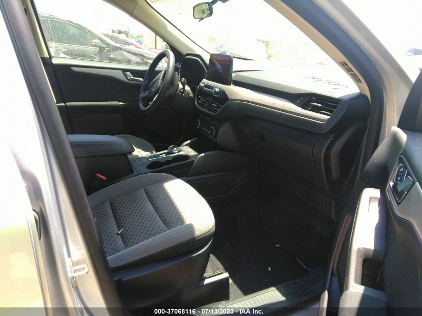 2020 FORD ESCAPE SE - 1FMCU0G68LUA31159