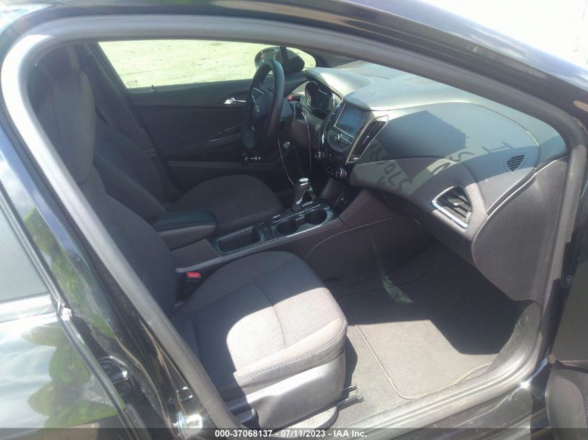 2017 CHEVROLET CRUZE LT - 1G1BE5SM4H7268486
