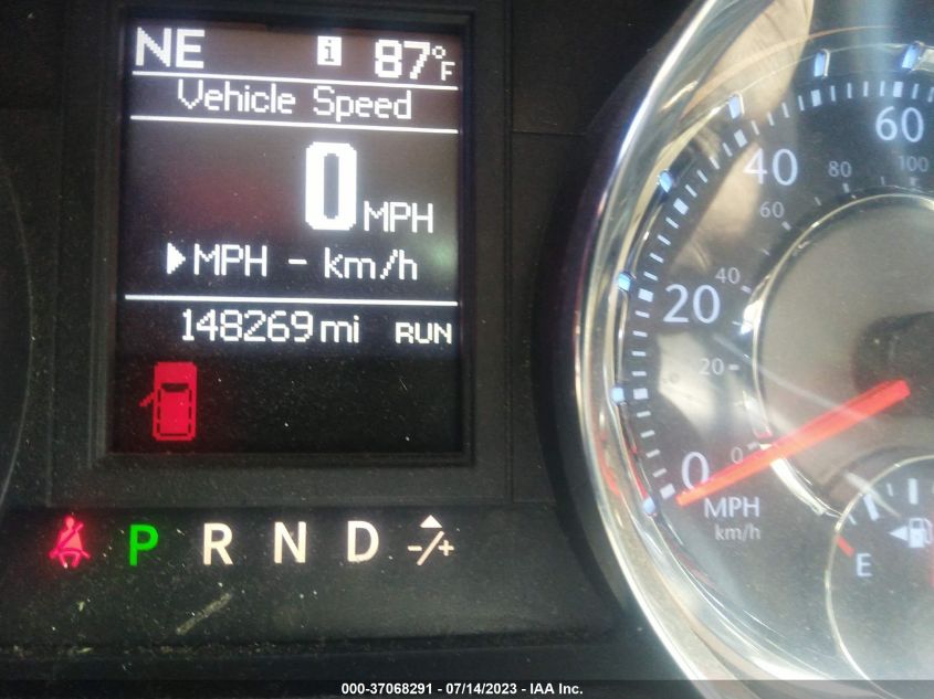 2014 CHRYSLER TOWN & COUNTRY TOURING - 2C4RC1BGXER437189