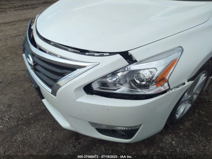 2013 NISSAN ALTIMA 2.5/S/SV/SL - 1N4AL3AP8DN567600