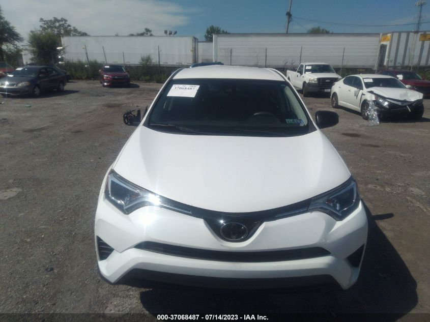 2018 TOYOTA RAV4 LE - JTMBFREV2JD246879