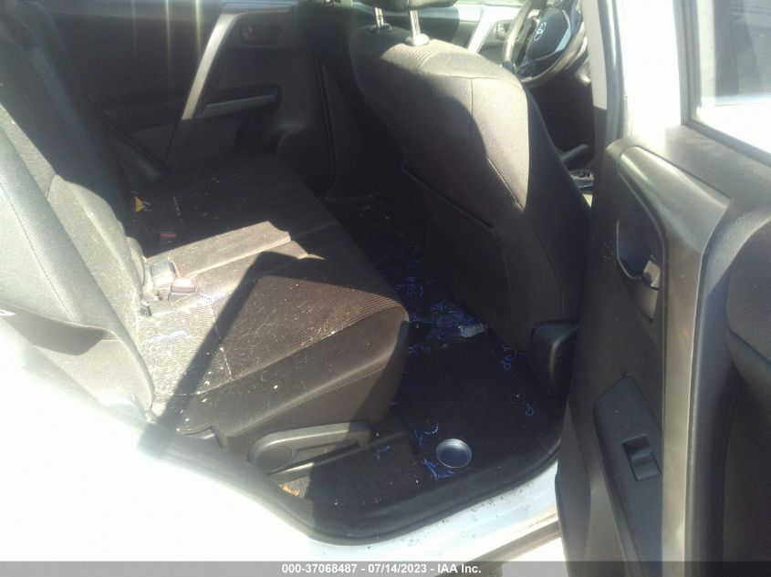 2018 TOYOTA RAV4 LE - JTMBFREV2JD246879