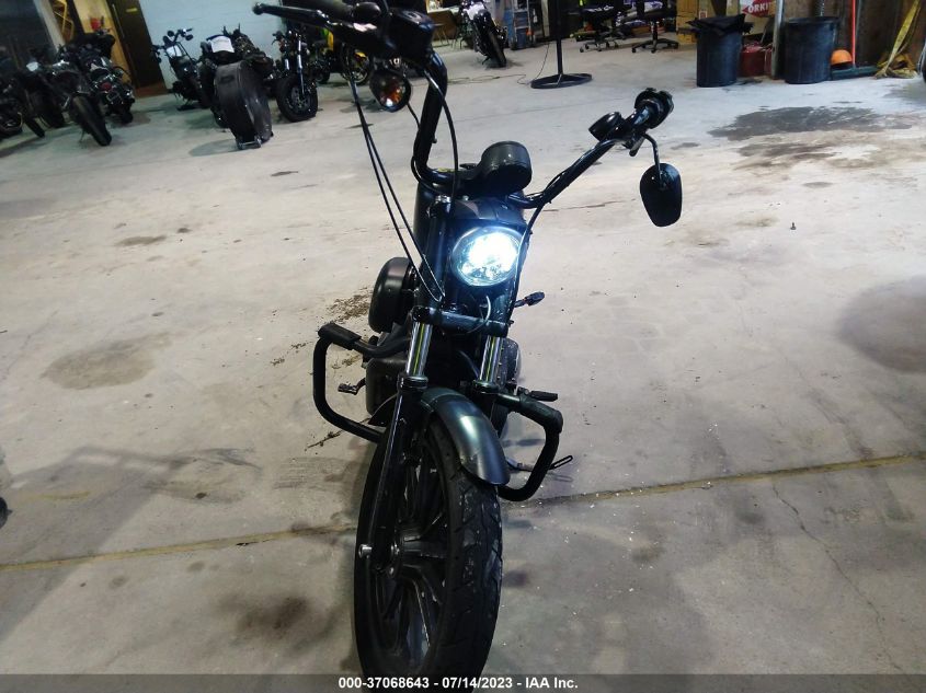 2015 HARLEY-DAVIDSON XL883 IRON 883 - 1HD4LE212FC437127