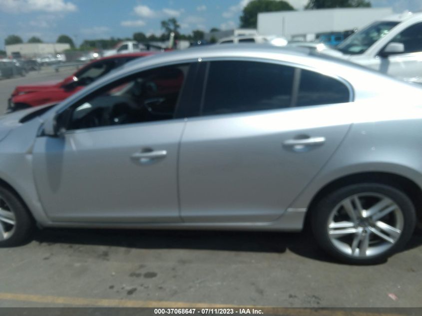 2014 VOLVO S60 T5 - YV1612FS6E1285584