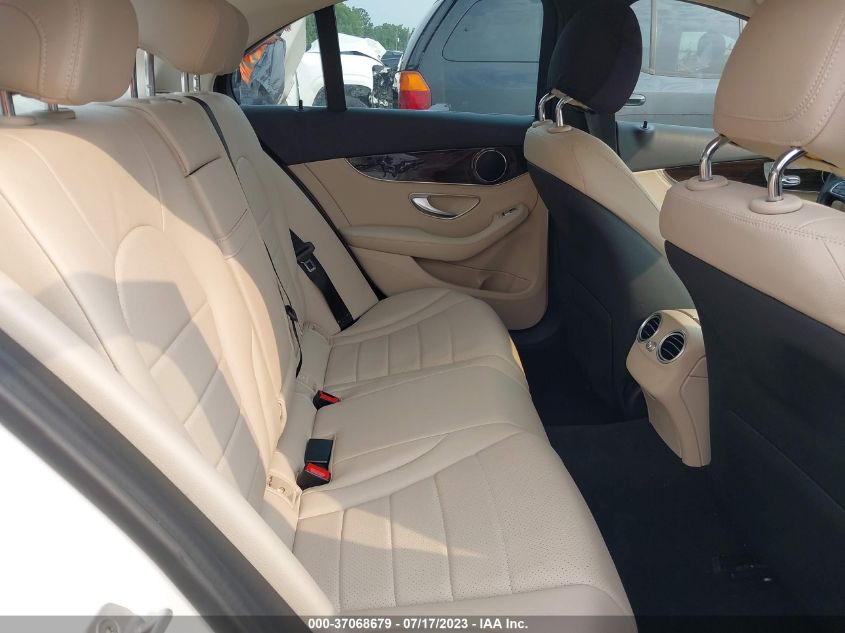 2015 MERCEDES-BENZ C-CLASS C 300 - 55SWF4KB6FU059416