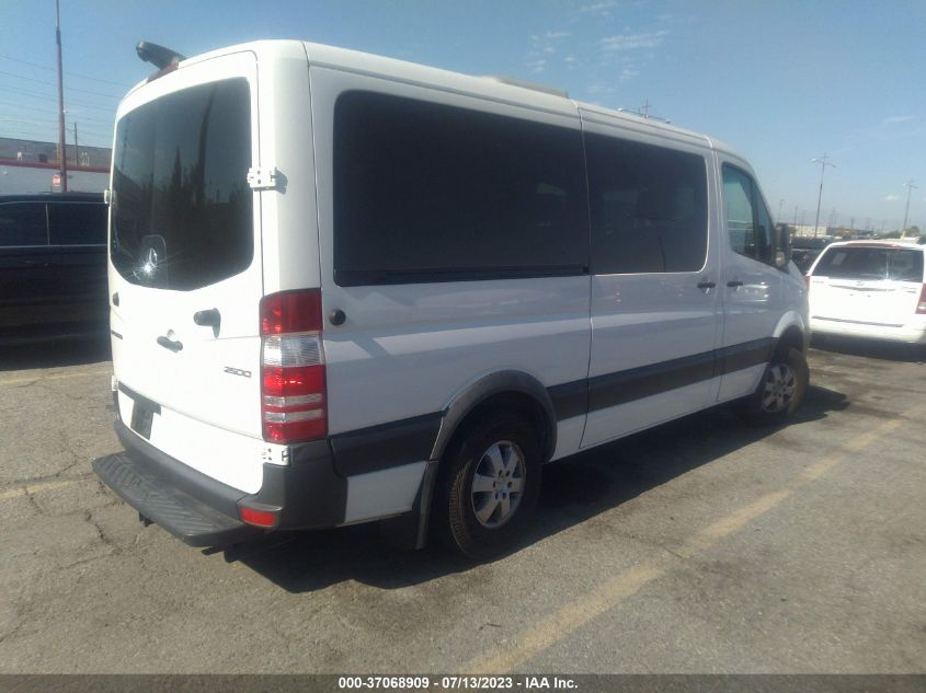 2017 MERCEDES-BENZ SPRINTER PASSENGER VAN WDZPE7CD4HP535049