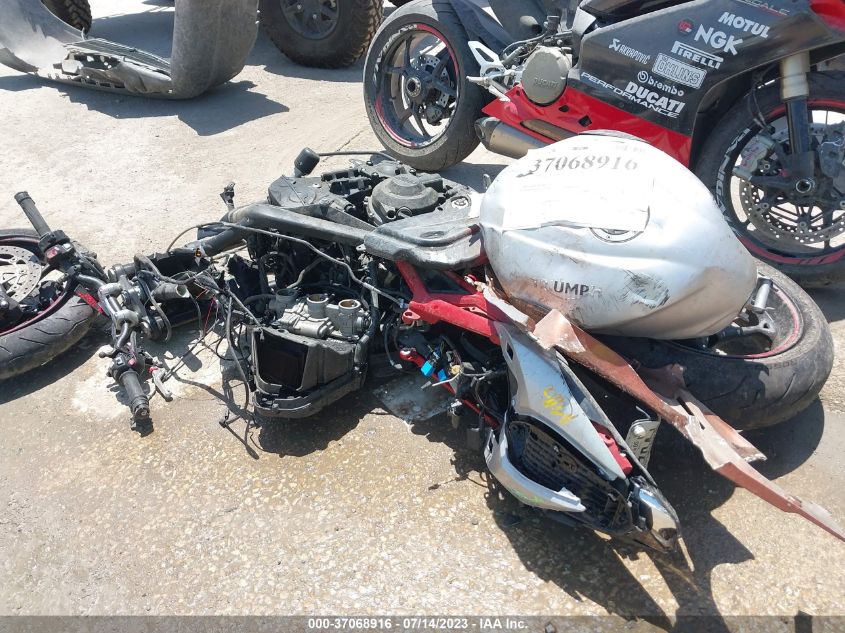 2018 TRIUMPH MOTORCYCLE STREET TRIPLE R SMTA434DXJT862764