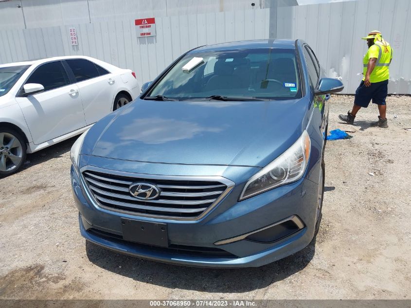 2016 HYUNDAI SONATA 2.4L SE - 5NPE24AF5GH321202