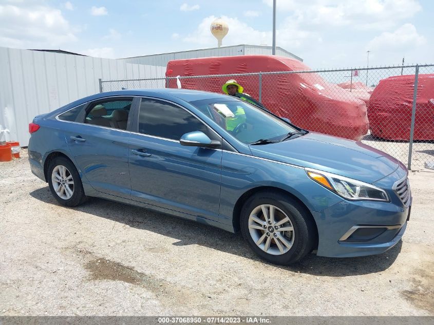 2016 HYUNDAI SONATA 2.4L SE - 5NPE24AF5GH321202