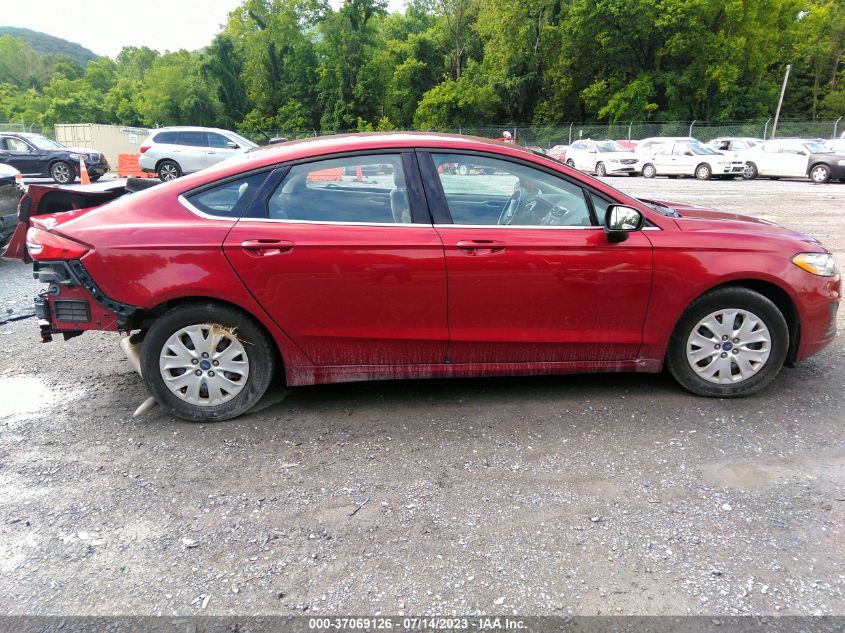 2019 FORD FUSION S - 3FA6P0G79KR102513