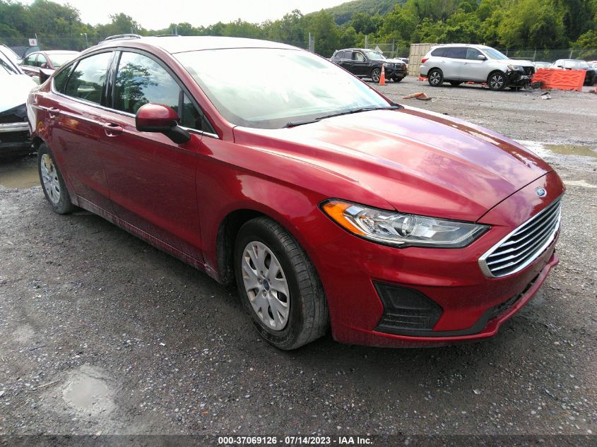 2019 FORD FUSION S - 3FA6P0G79KR102513