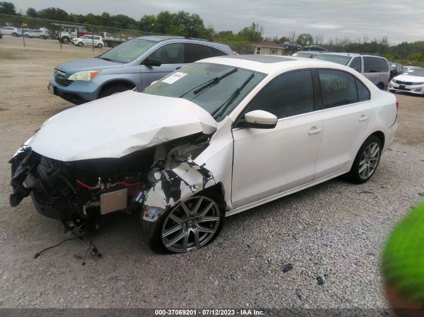 2013 VOLKSWAGEN JETTA SEDAN TDI W/PREMIUM/NAV - 3VW3L7AJ6DM360006