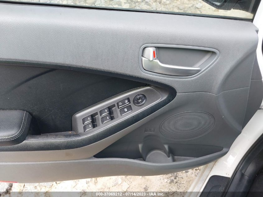 2017 KIA FORTE LX - 3KPFK4A72HE110848