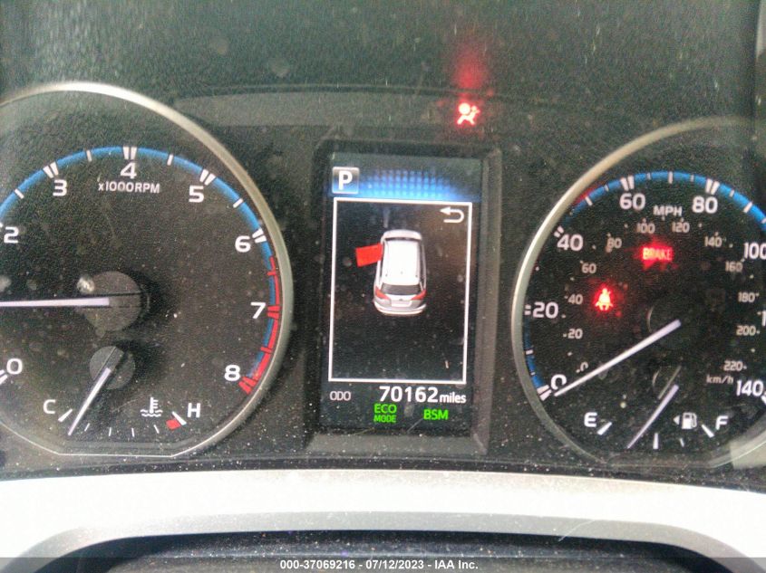 2018 TOYOTA RAV4 ADVENTURE/XLE - JTMRFREV9JD254332