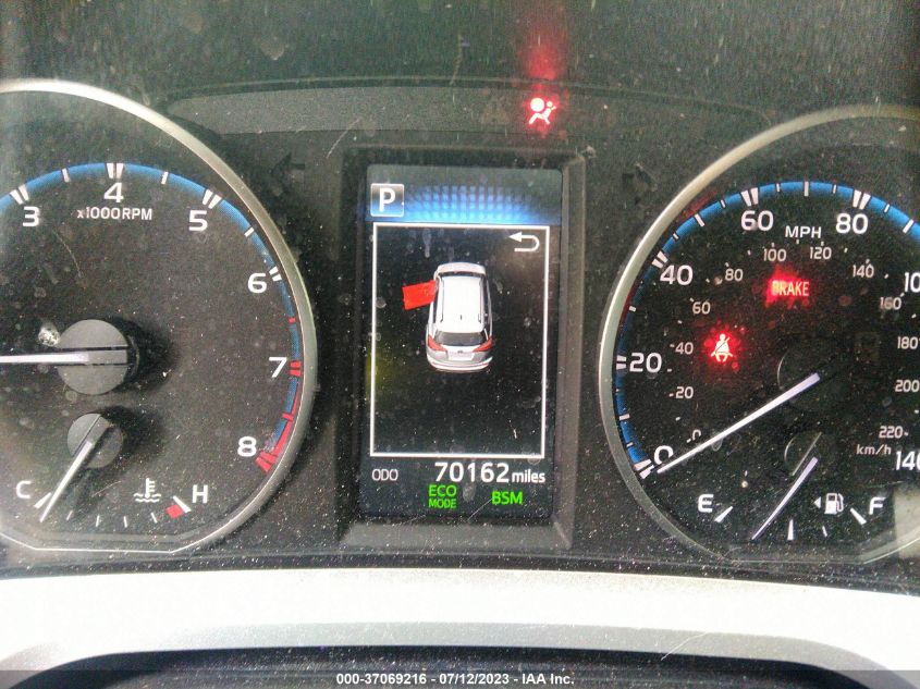 2018 TOYOTA RAV4 ADVENTURE/XLE - JTMRFREV9JD254332