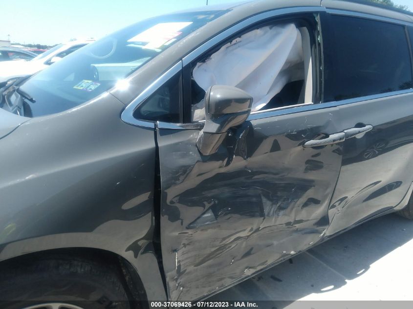 2022 CHRYSLER PACIFICA TOURING L - 2C4RC1BG5NR170687