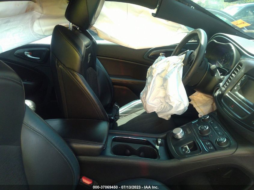 2015 CHRYSLER 200 S - 1C3CCCBB1FN671813