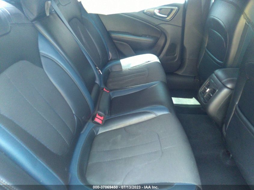 2015 CHRYSLER 200 S - 1C3CCCBB1FN671813