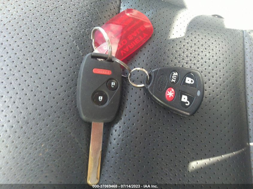 2014 HONDA RIDGELINE SE - 5FPYK1F67EB013133