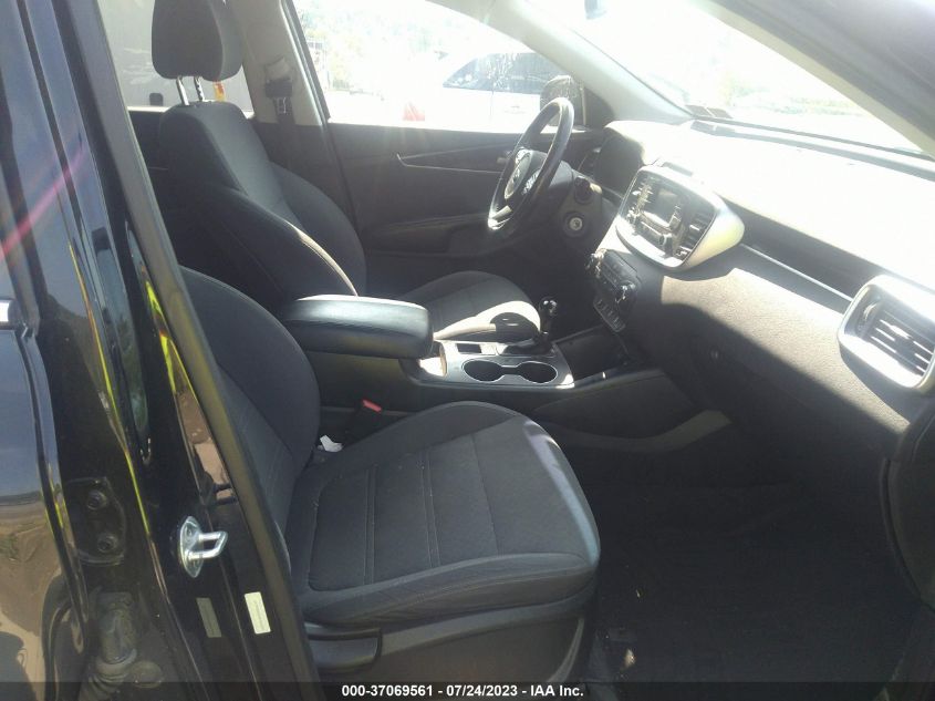 2016 KIA SORENTO LX/L - 5XYPGDA30GG066899