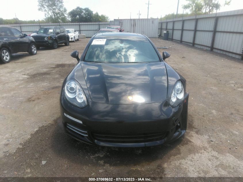 2014 PORSCHE PANAMERA - WP0AA2A76EL010904