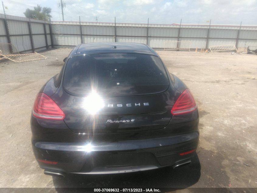 2014 PORSCHE PANAMERA - WP0AA2A76EL010904