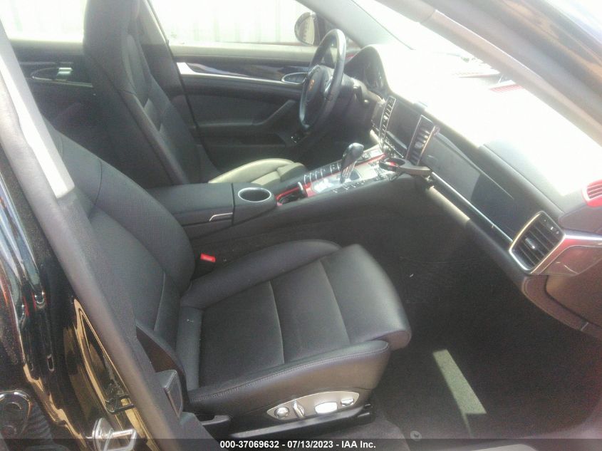 2014 PORSCHE PANAMERA - WP0AA2A76EL010904