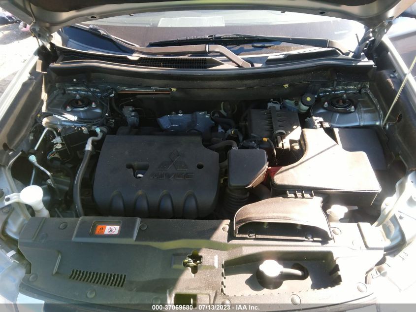 2016 MITSUBISHI OUTLANDER SE/SEL - JA4AD3A39GZ002364