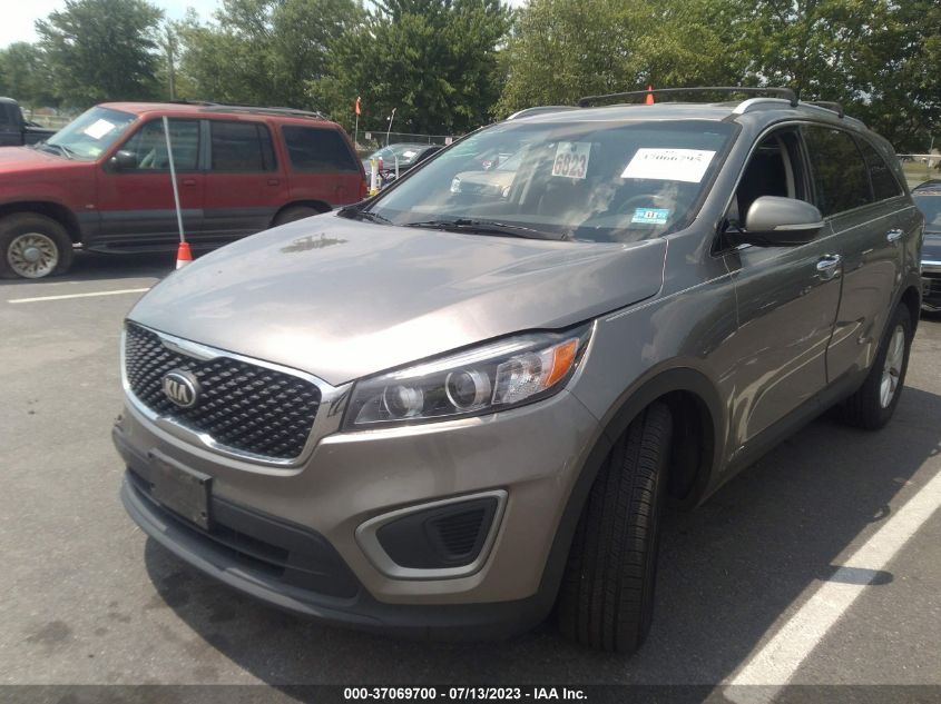 2016 KIA SORENTO LX - 5XYPGDA38GG109322