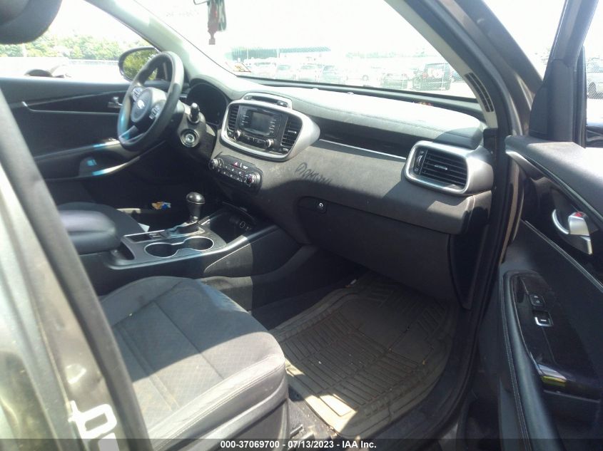 2016 KIA SORENTO LX - 5XYPGDA38GG109322