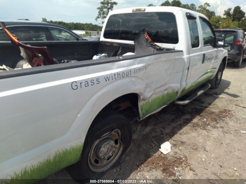 2013 FORD SUPER DUTY F-250 SRW XL/XLT/LARIAT - 1FT7X2A65DEA14963