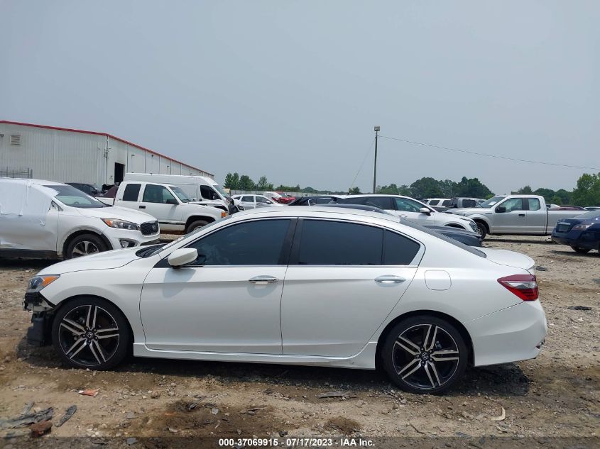 2017 HONDA ACCORD SEDAN SPORT SE - 1HGCR2F11HA233603