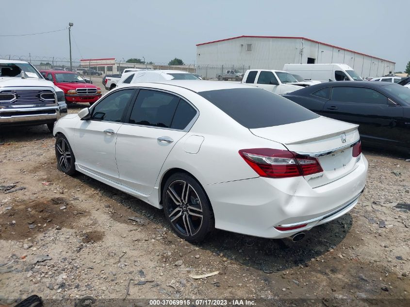 2017 HONDA ACCORD SEDAN SPORT SE - 1HGCR2F11HA233603