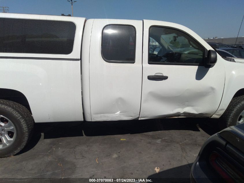 2013 CHEVROLET SILVERADO 1500 LS - 1GCRCREA3DZ156586