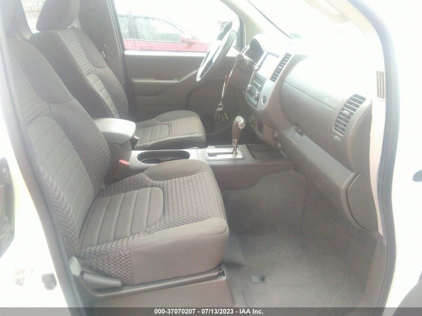 2019 NISSAN FRONTIER SV - 1N6AD0CW9KN719937