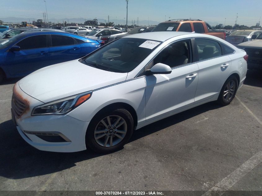 2015 HYUNDAI SONATA 2.4L SE - 5NPE24AF6FH003328