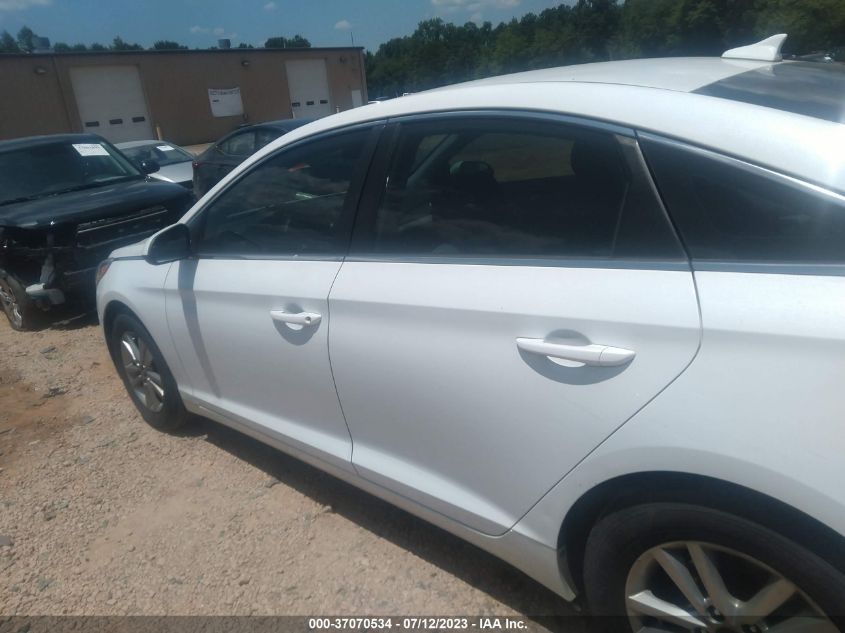 2016 HYUNDAI SONATA SE - 5NPE24AF1GH418431