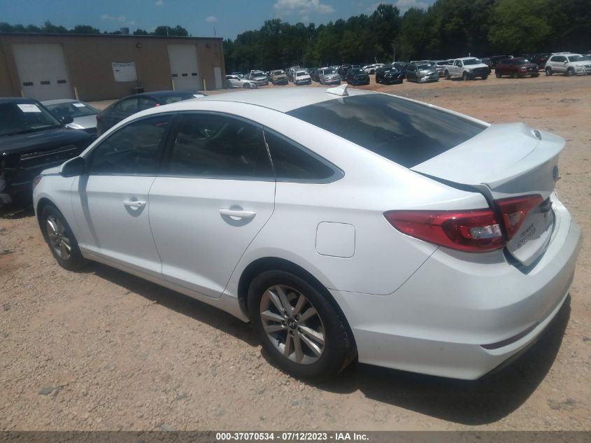 2016 HYUNDAI SONATA SE - 5NPE24AF1GH418431