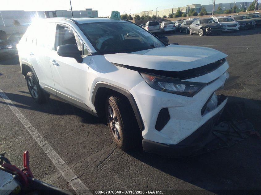 2019 TOYOTA RAV4 LE - 2T3F1RFV1KW017385